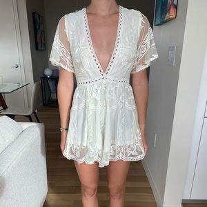 Beautiful white romper - new with tags
